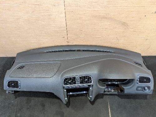 VOLKSWAGEN POLO 6R MK5 3 DOOR DASHBOARD