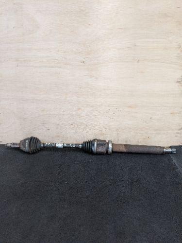 FORD FIESTA BASE MK7 O/S DRIVER SIDE RIGHT FRONT DRIVESHAFT