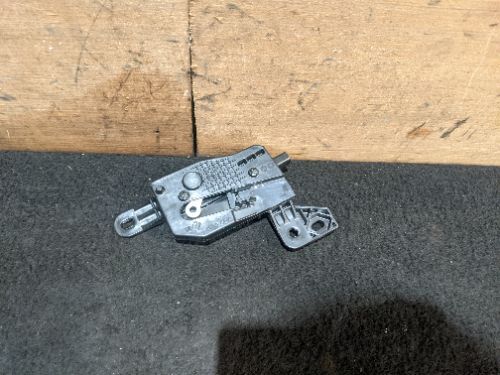 HYUNDAI I30 GD MK2 FUEL FILLER FLAP LOCK RELEASE MOTOR