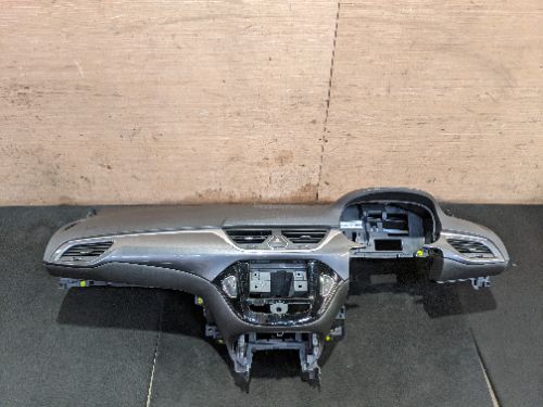 VAUXHALL CORSA E MK4 COMPLETE DASHBOARD