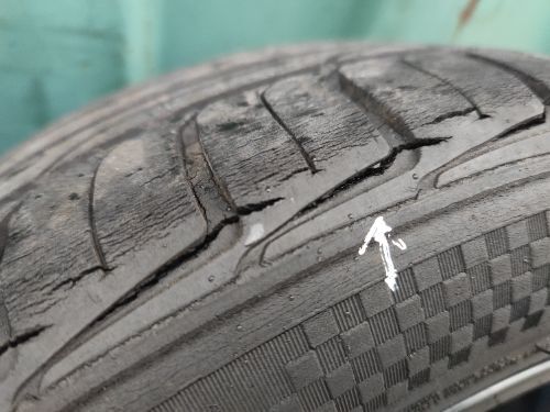 NISSAN JUKE ACENTA MK1 FACELIFT F15 SET OF 4 17" ALLOY WHEELS WITH TYRES