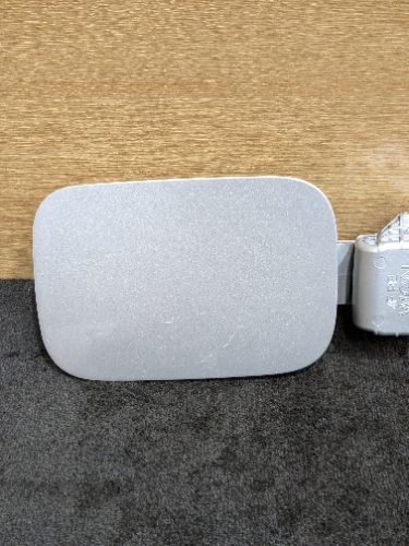 KIA OPTIMA MK4 JF FACELIFT FUEL FILLER FLAP CAP COVER SILVER 4SS