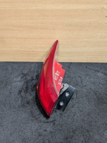 KIA CEED MK2 JD FACELIFT N/S PASSENGER SIDE LEFT REAR OUTER TAIL LIGHT