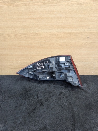 PORSCHE CAYENNE MK2 958 O/S DRIVER SIDE RIGHT REAR OUTER TAIL LIGHT