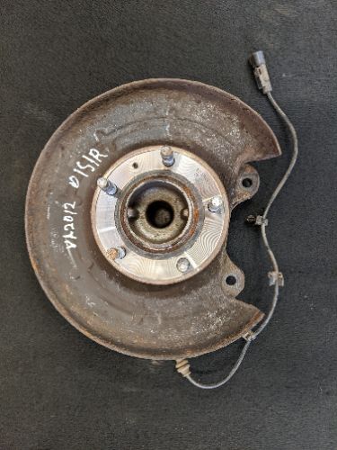 VAUXHALL ASTRA J MK6 O/S DRIVER SIDE RIGHT REAR WHEEL HUB