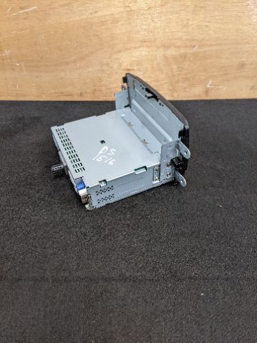 DACIA SANDERO STEPWAY B52 MK2 RADIO MULTIMEDIA DISPLAY SCREEN