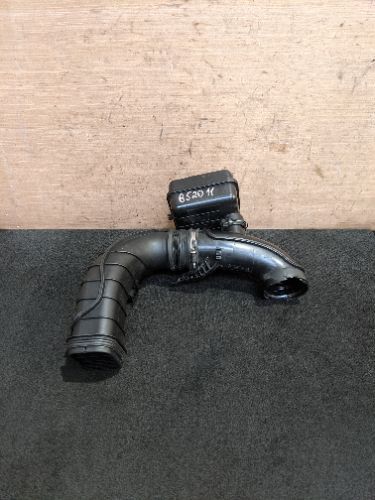 BMW 5 SERIES MK6 F10 AIR INTAKE HOSE DAMPER