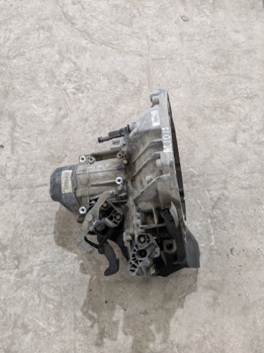 RENAULT CAPTUR MK1 X87 0.9 PETROL 5 SPEED MANUAL GEARBOX