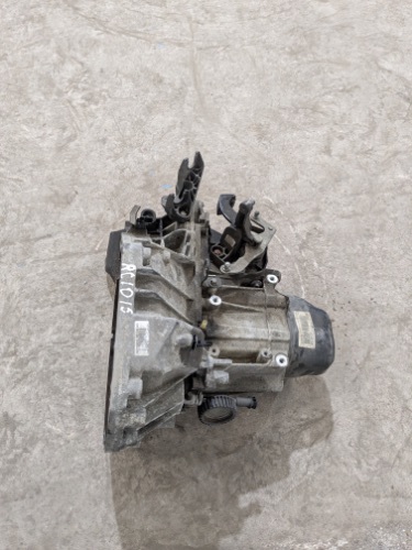 RENAULT CAPTUR MK1 X87 0.9 PETROL 5 SPEED MANUAL GEARBOX