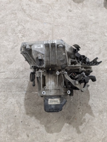 RENAULT CAPTUR MK1 X87 0.9 PETROL 5 SPEED MANUAL GEARBOX