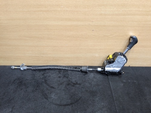 PORSCHE CAYENNE MK2 958 3.0 DIESEL AUTOMATIC GEAR SHIFTER