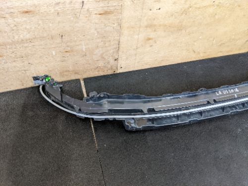 LAND ROVER DISCOVERY SPORT L550 FRONT BUMPER BRACKET